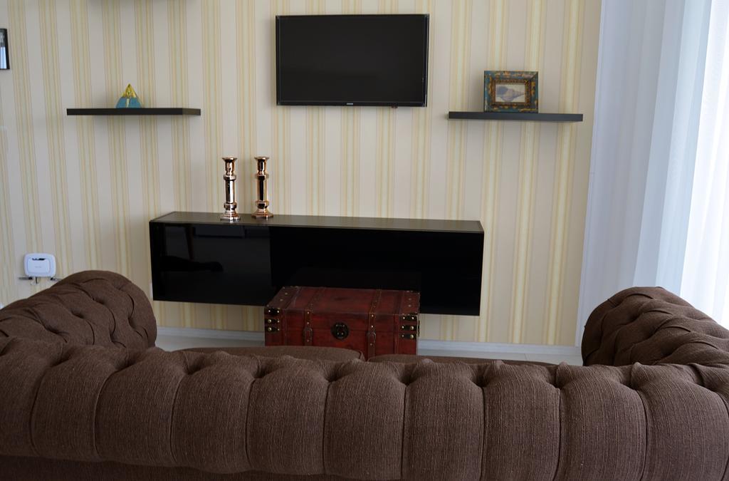 Imperia By Zev Apartments Неводарі Екстер'єр фото