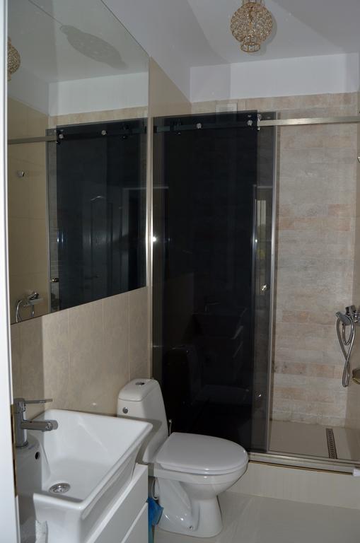 Imperia By Zev Apartments Неводарі Екстер'єр фото